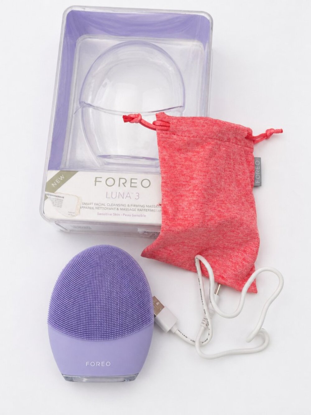 Foreo Luna 3 Sensitive Facial Cleanser Device w/ Case and Charger and Box